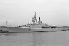 Thumbnail Image for HMCS Saguenay oncontextmenu=