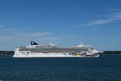 Thumbnail Image for Norwegian Jewel oncontextmenu=