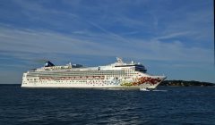 Thumbnail Image for Norwegian Gem oncontextmenu=