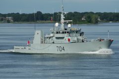 Thumbnail Image for HMCS Shawinigan oncontextmenu=