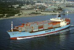 Thumbnail Image for Clara Maersk oncontextmenu=